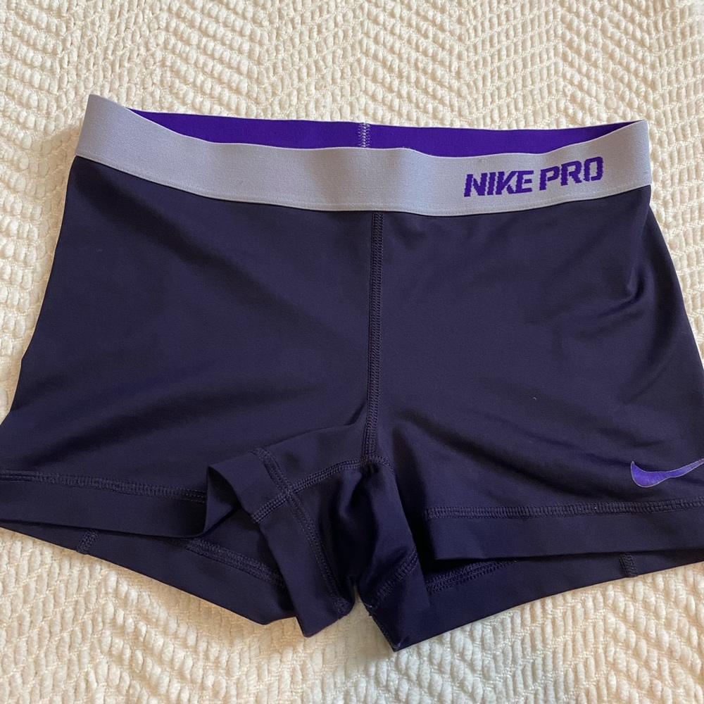 Nike Pro 3” shorts